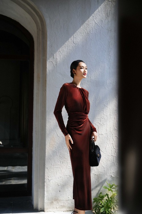 Sixdo Brown Velvet Sarong Dress